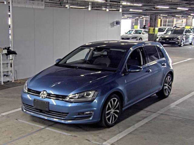<b>Volkswagen Golf</b>, 2015

1 100 000 ₽

54 000 км

• Двигатель: 1.4л
• Топливо: бензин
• КПП: робот
• Привод: передний
