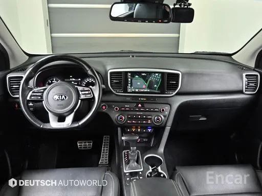 <b>Kia Sportage</b>, 2021

2 181 000 р.

82270 км

• Двигатель: 1.6л
• Топливо: дизель
• Привод: полный
• Кузов: кроссовер
