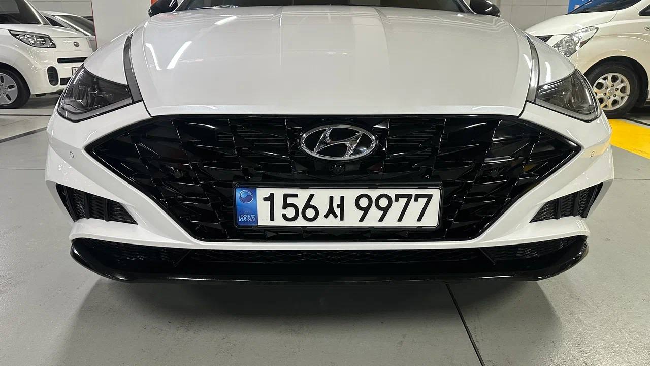 <b>Hyundai Sonata</b>, 2021

2 811 000 ₽

5 512 км

• Двигатель: 2.0л
• Топливо: бензин
• Привод: передний
