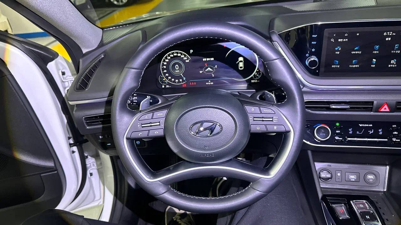 <b>Hyundai Sonata</b>, 2021

2 811 000 ₽

5 512 км

• Двигатель: 2.0л
• Топливо: бензин
• Привод: передний
