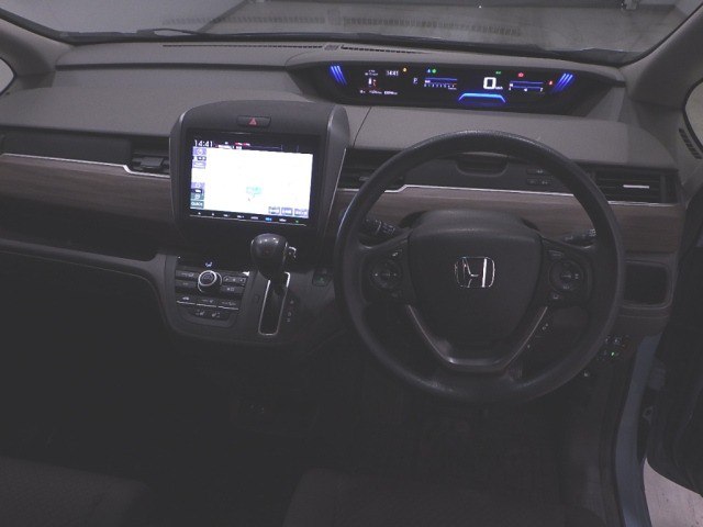 <b>Honda Freed+</b>, 2022

1 390 000 р.

31 000 км

• Двигатель: 1.5л
• КПП: вариатор
• Привод: передний
