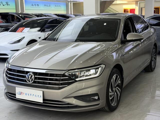 <b>Volkswagen Sagitar</b>, 2022

1 685 000 ₽

18 000 км

• Двигатель: 1.4л
• КПП: робот
• Привод: передний
