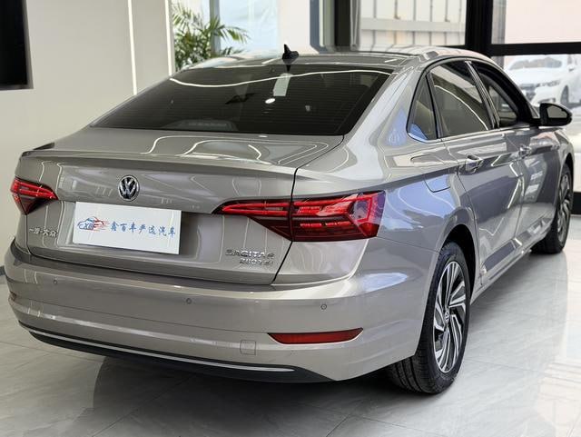 <b>Volkswagen Sagitar</b>, 2022

1 685 000 ₽

18 000 км

• Двигатель: 1.4л
• КПП: робот
• Привод: передний
