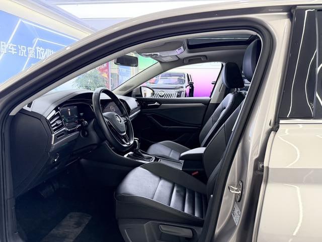 <b>Volkswagen Sagitar</b>, 2022

1 685 000 ₽

18 000 км

• Двигатель: 1.4л
• КПП: робот
• Привод: передний
