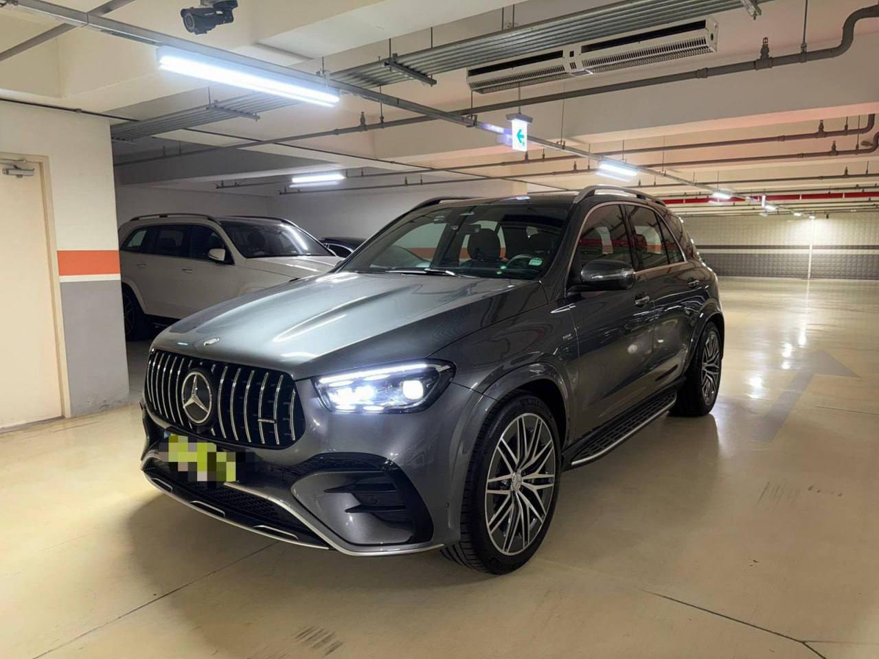 <b>Mercedes Benz GLE 53 AMG</b>, 2025

15 100 000 ₽

Цвет: Selenite grey

• Двигатель: 3.0л
• Топливо: бензин
• КПП: автомат
• Привод: полный

