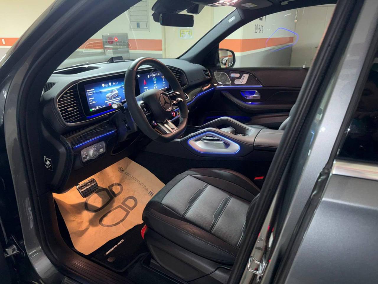 <b>Mercedes Benz GLE 53 AMG</b>, 2025

15 100 000 ₽

Цвет: Selenite grey

• Двигатель: 3.0л
• Топливо: бензин
• КПП: автомат
• Привод: полный
