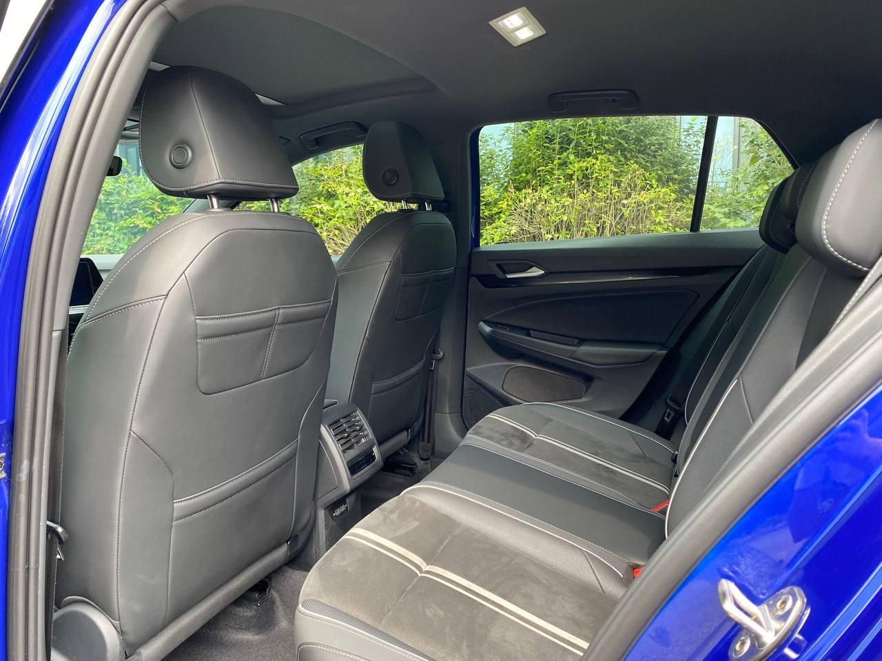 <b>Volkswagen Golf</b>, 2021

2 200 000 ₽

35000 км

• Двигатель: 1.4л
• КПП: автомат
• Привод: передний
