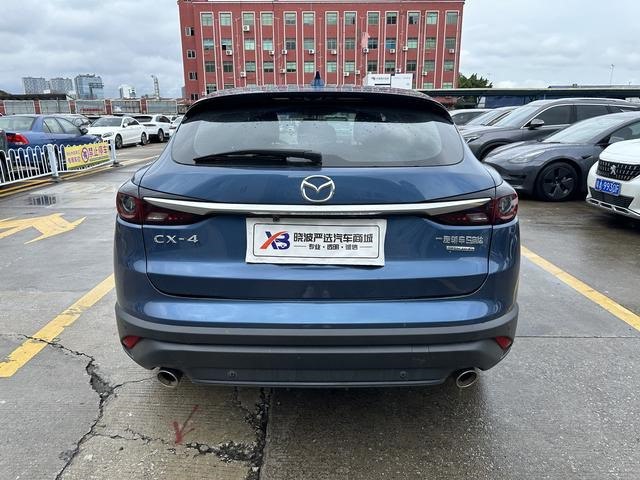 __‼️ Доступен к заказу из Китая  🚛__ 

🇯🇵 Mazda CX-4
🚗 Автомобиль - 2021г. ЛЕВЫЙ руль
🏃‍♂️ Пробег - 62.000 км
🎬 Мотор 2.0 бензин 2вд 
👍 Комплектация Blue Sky Vitality Edition
📸 Полную информацию по авто можно получить у нашего специалиста по ссылке 👇 

✉️ [Оставить запрос](https://b24-ll968a.bitrix24.site/crm_form_ve5ey/)
📱 [Или написать в вотсап](http://wa.me/79502949989)

💰 А цена данного автомобиля под ключ с растаможкой и утилём** 1.970.000**₽ по сегодняшним курсам
 

😎[Подобрать другую комплектацию](https://cncars.batareyka25.ru/?idmark=17&idmodel=663&iddriverform=&idgearboxtype=&idfuel=&ys=2021&ye=2021&millages=&millagee=&filteractive=1)