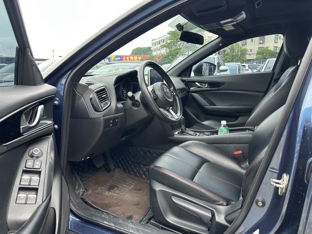 __‼️ Доступен к заказу из Китая  🚛__ 

🇯🇵 Mazda CX-4
🚗 Автомобиль - 2021г. ЛЕВЫЙ руль
🏃‍♂️ Пробег - 62.000 км
🎬 Мотор 2.0 бензин 2вд 
👍 Комплектация Blue Sky Vitality Edition
📸 Полную информацию по авто можно получить у нашего специалиста по ссылке 👇 

✉️ [Оставить запрос](https://b24-ll968a.bitrix24.site/crm_form_ve5ey/)
📱 [Или написать в вотсап](http://wa.me/79502949989)

💰 А цена данного автомобиля под ключ с растаможкой и утилём** 1.970.000**₽ по сегодняшним курсам
 

😎[Подобрать другую комплектацию](https://cncars.batareyka25.ru/?idmark=17&idmodel=663&iddriverform=&idgearboxtype=&idfuel=&ys=2021&ye=2021&millages=&millagee=&filteractive=1)