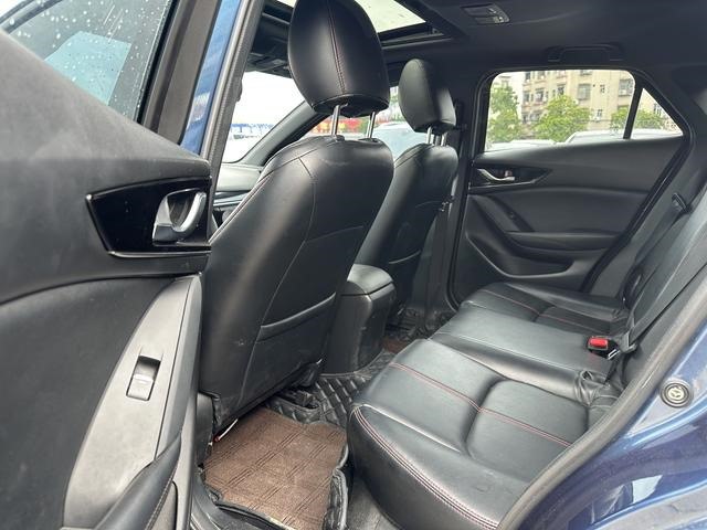 __‼️ Доступен к заказу из Китая  🚛__ 

🇯🇵 Mazda CX-4
🚗 Автомобиль - 2021г. ЛЕВЫЙ руль
🏃‍♂️ Пробег - 62.000 км
🎬 Мотор 2.0 бензин 2вд 
👍 Комплектация Blue Sky Vitality Edition
📸 Полную информацию по авто можно получить у нашего специалиста по ссылке 👇 

✉️ [Оставить запрос](https://b24-ll968a.bitrix24.site/crm_form_ve5ey/)
📱 [Или написать в вотсап](http://wa.me/79502949989)

💰 А цена данного автомобиля под ключ с растаможкой и утилём** 1.970.000**₽ по сегодняшним курсам
 

😎[Подобрать другую комплектацию](https://cncars.batareyka25.ru/?idmark=17&idmodel=663&iddriverform=&idgearboxtype=&idfuel=&ys=2021&ye=2021&millages=&millagee=&filteractive=1)