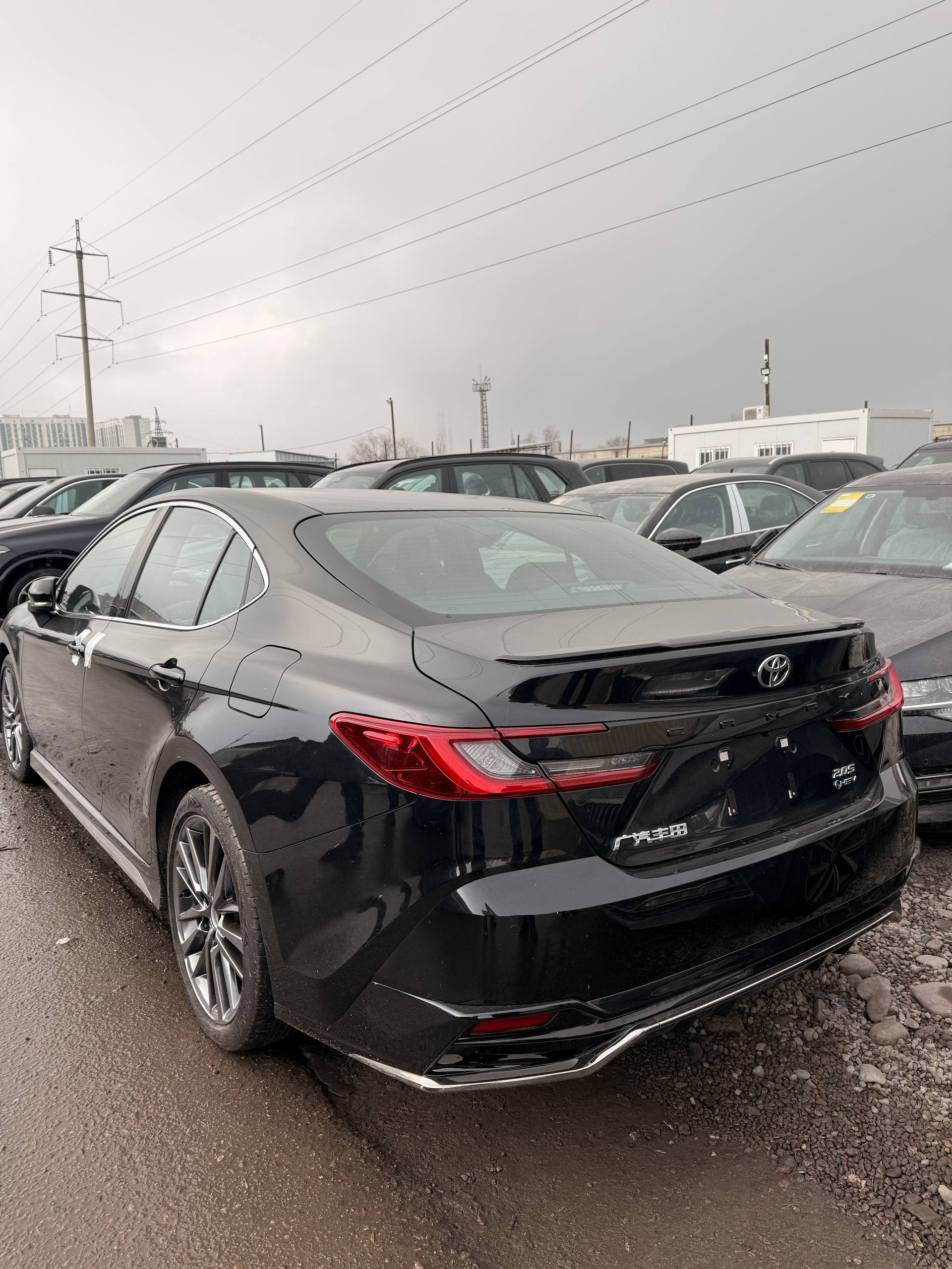 <b>Toyota Camry</b>, 2025

4 200 000 ₽

Цвет: черный, белый

• Двигатель: 2.0л
• Топливо: гибрид
• Привод: передний
• Кузов: седан
