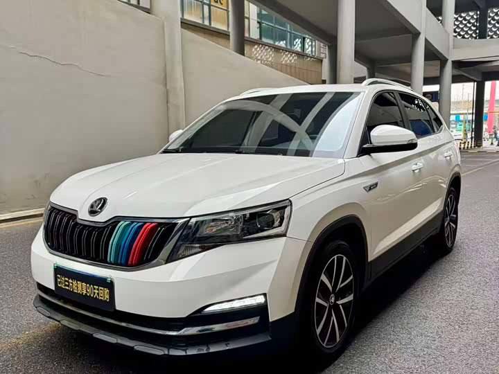 <b>Skoda Kamiq</b>, 2022

1 820 000 ₽

17 000 км

• Двигатель: 1.5л
• КПП: автомат
• Привод: передний
• Кузов: кроссовер
