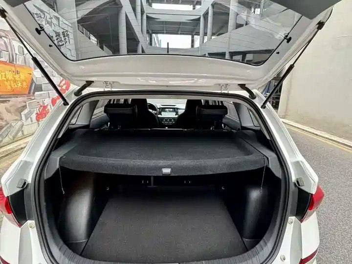 <b>Skoda Kamiq</b>, 2022

1 820 000 ₽

17 000 км

• Двигатель: 1.5л
• КПП: автомат
• Привод: передний
• Кузов: кроссовер
