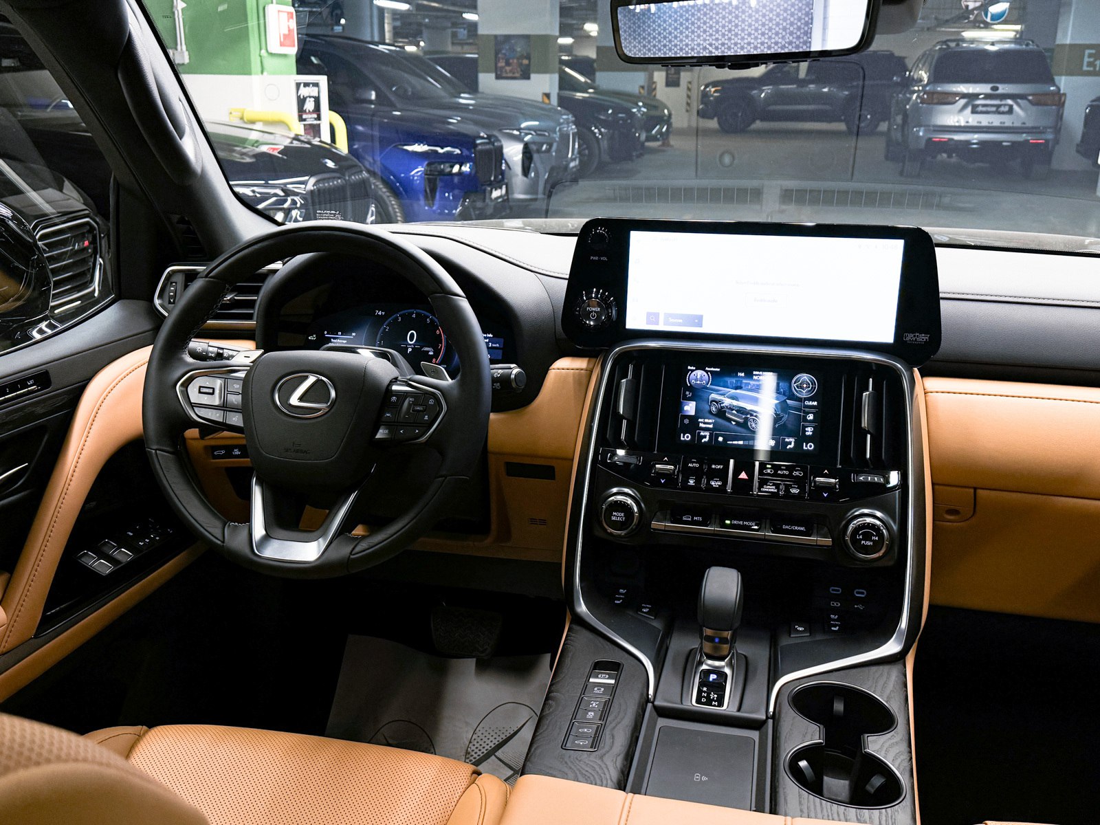 <b>Lexus LX700h</b>, 2025

20 490 000 р.

42 км

• Топливо: гибрид
• Привод: полный
• Кузов: внедорожник
