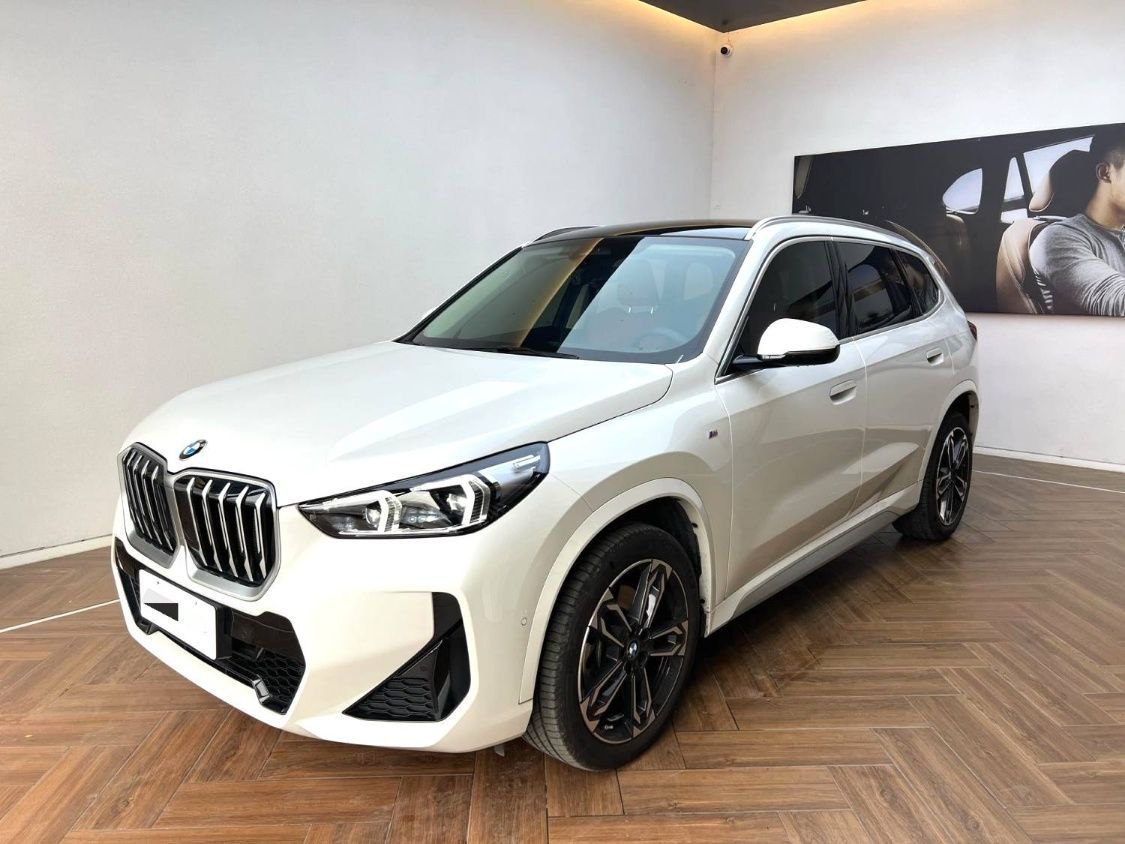 <b>BMW X1</b>, 2024

4 485 000 ₽

11 000 км

• Двигатель: 2.0л
• Топливо: бензин
• КПП: робот
• Привод: передний
• Кузов: кроссовер
