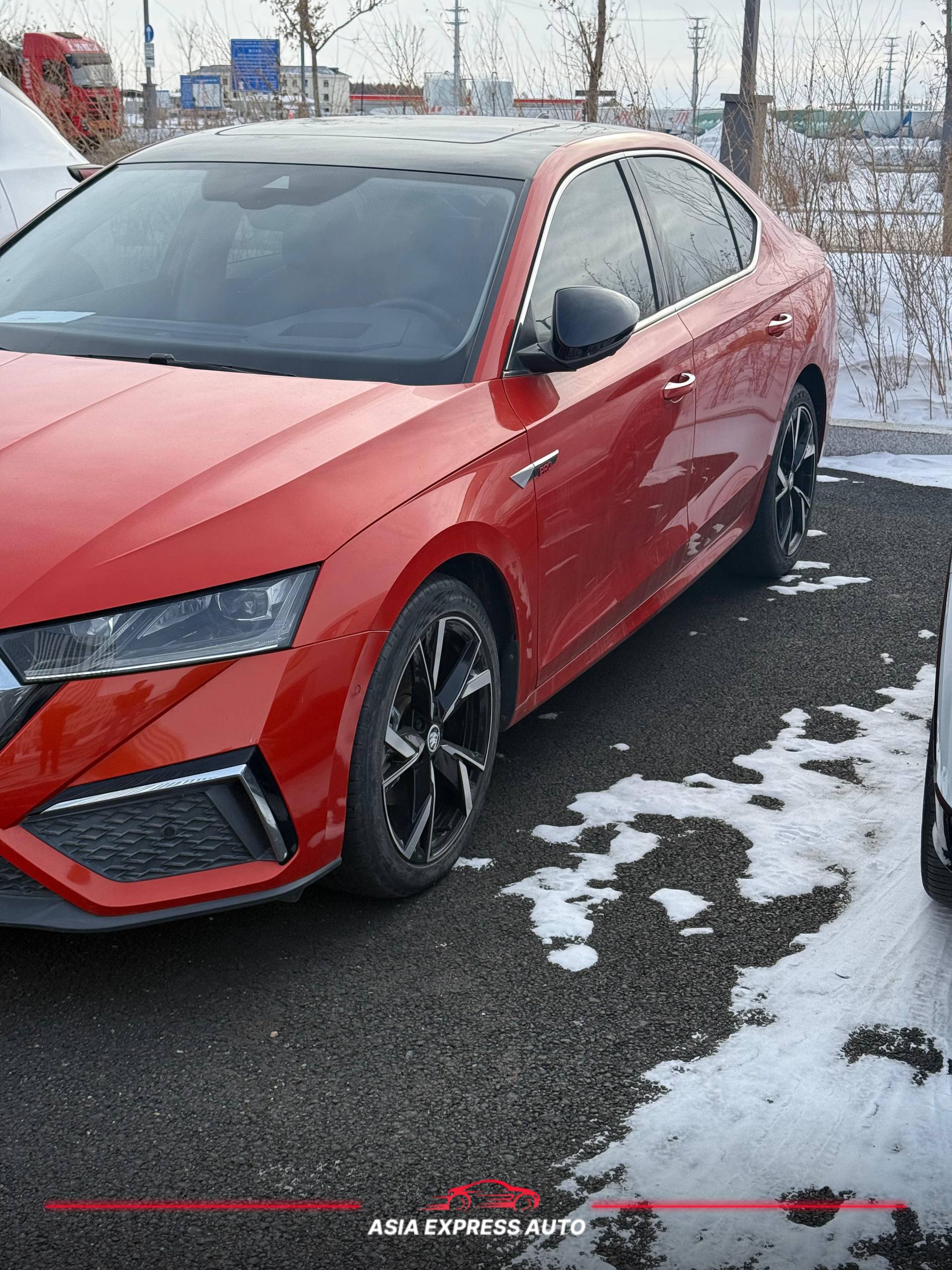 <b>SKODA OCTAVIA PRO</b>, 2021

2 007 000 ₽

12 892 км

• Двигатель: 1.4л
• Топливо: бензин
• Привод: передний
