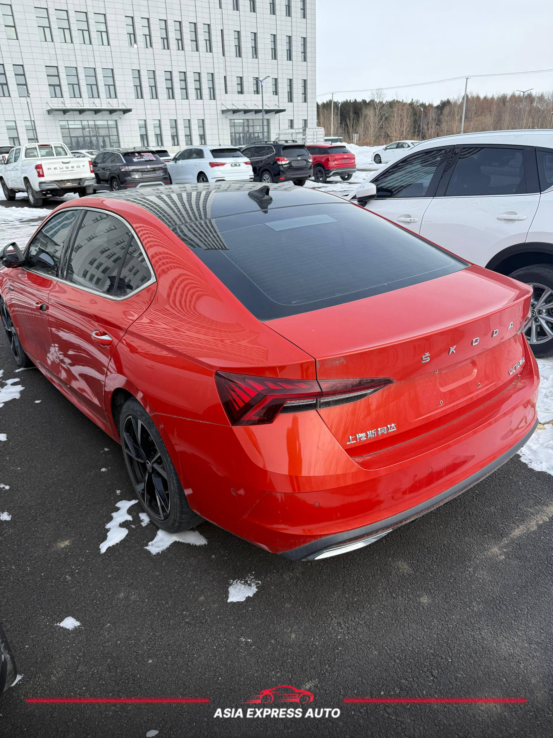 <b>SKODA OCTAVIA PRO</b>, 2021

2 007 000 ₽

12 892 км

• Двигатель: 1.4л
• Топливо: бензин
• Привод: передний
