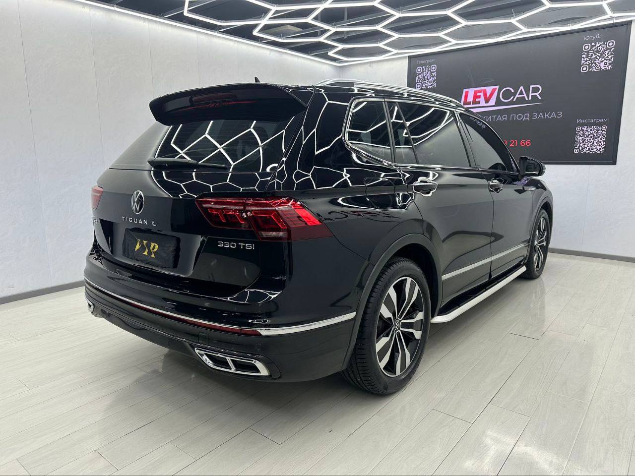 <b>Volkswagen Tiguan L</b>, 2022

2 740 000 р.

36624 км

• Двигатель: 2.0л
• Топливо: бензин
• Привод: передний
• Кузов: кроссовер
