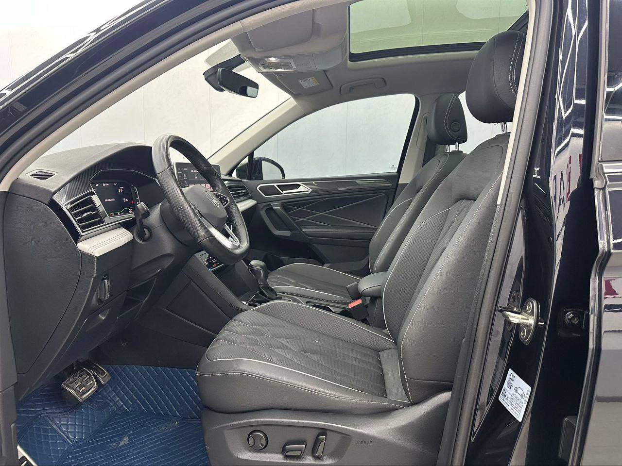 <b>Volkswagen Tiguan L</b>, 2022

2 740 000 р.

36624 км

• Двигатель: 2.0л
• Топливо: бензин
• Привод: передний
• Кузов: кроссовер
