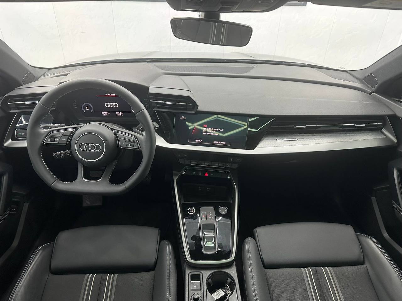 <b>Audi A3</b>, 2022

2 300 000 р.

22000 км

• Двигатель: 1.4л
• Топливо: бензин
• Привод: передний
• Кузов: седан
