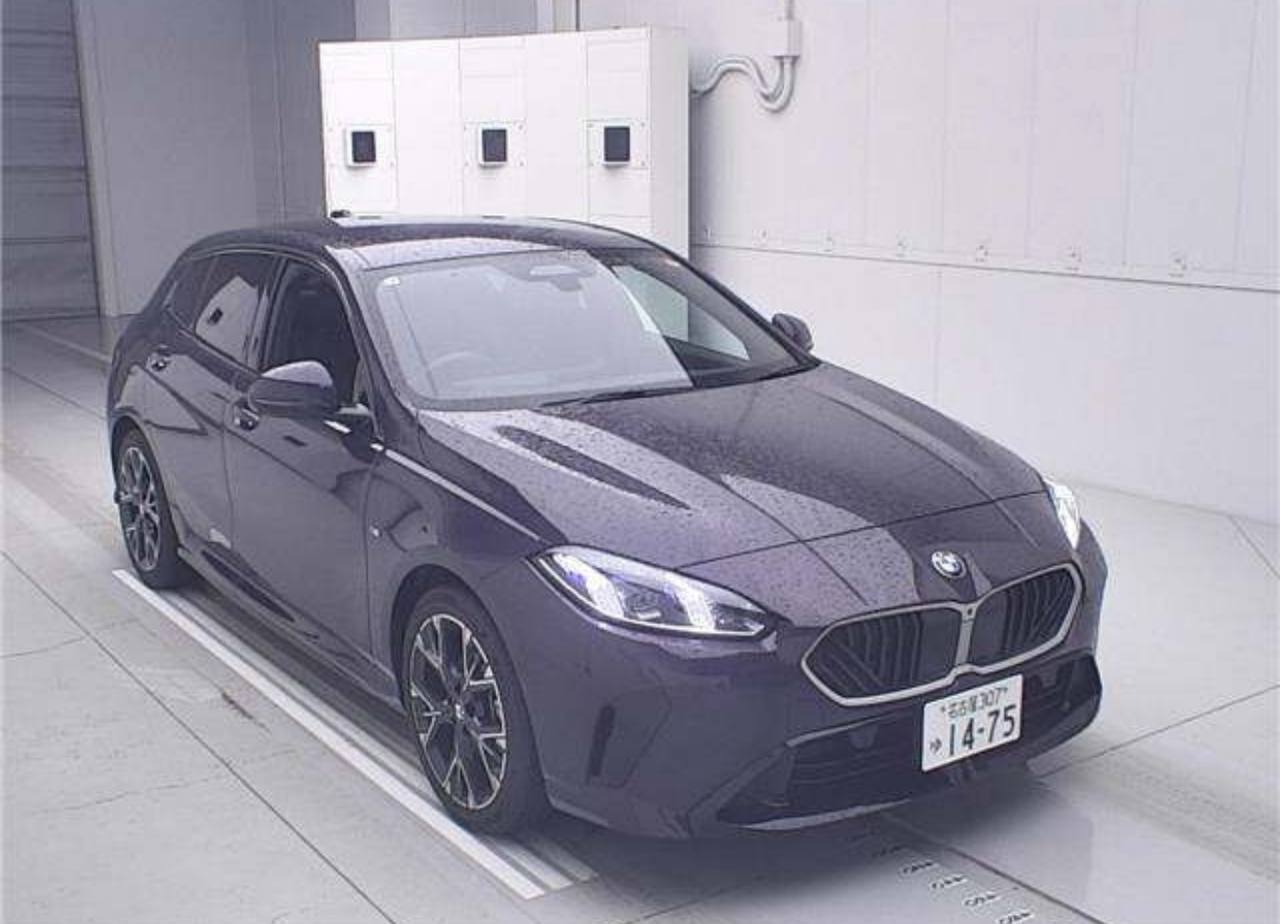 <b>BMW 1 SERIES</b>, 2025

2 486 000 р.

1 000 км

• Двигатель: 1.5л
• Топливо: бензин
