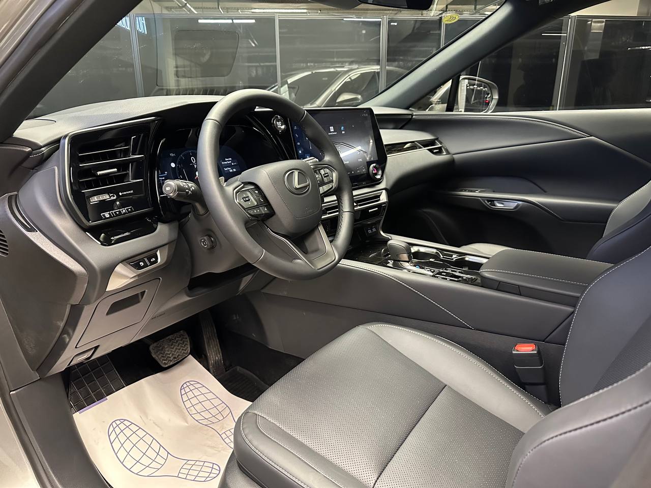 <b>Lexus RX V</b>, 2025

7 800 000 ₽

• Двигатель: 2.0л
• Топливо: бензин
• КПП: автомат
• Привод: полный
• Кузов: кроссовер
