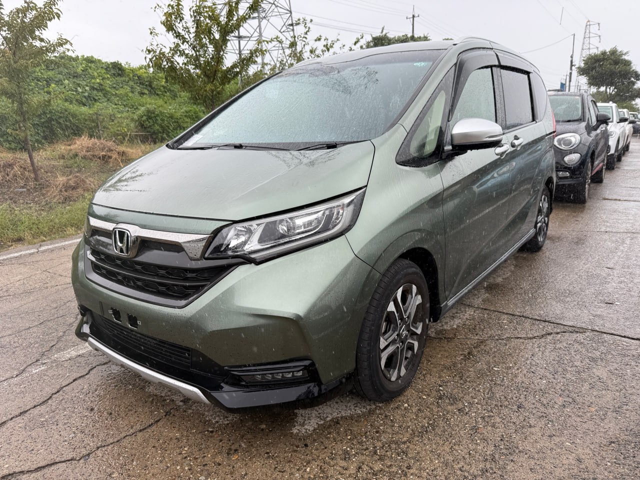 ⚓️ В порту
⏳ Время поиска: 10 дней
🏎 Honda Freed+
🗓 Год: 2021
🏃 Пробег: 39 000 км
🟣Оценка: 4.5 B
🔘Комплектация: 1.5 CROSSTAR Honda Sensing

💰Ориентировочная цена с доставкой во Владивосток **1 891 000 ₽**

✍️ [Для связи с нами пишите сюда!](https://t.me/JapanBus_bot)
📞**+7(495)-118-40-38**** **
➡️[Наш сайт](https://japan-bus.ru/)