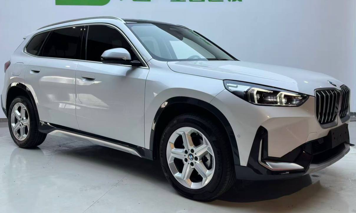 <b>BMW X1</b>, 2023

3 580 000 р.

12 000 км

• Двигатель: 1.5л
• Топливо: бензин
• Привод: передний
