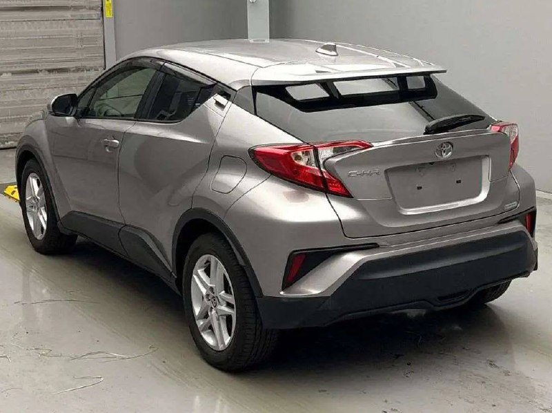 <b>Toyota C-HR</b>, 2022

1 828 000 р.

42000 км

• Двигатель: 1.2л
• Топливо: бензин
• Привод: передний
• Кузов: кроссовер
