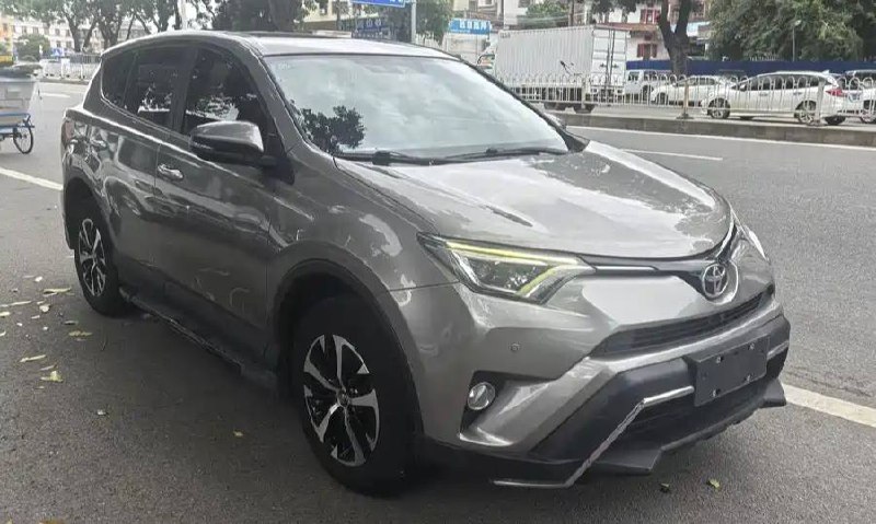 <b>Toyota Rav4</b>, 2016

2 130 000 р.

67 000 км

• Двигатель: 2.0л
• Топливо: бензин
• Привод: передний
• Кузов: кроссовер
