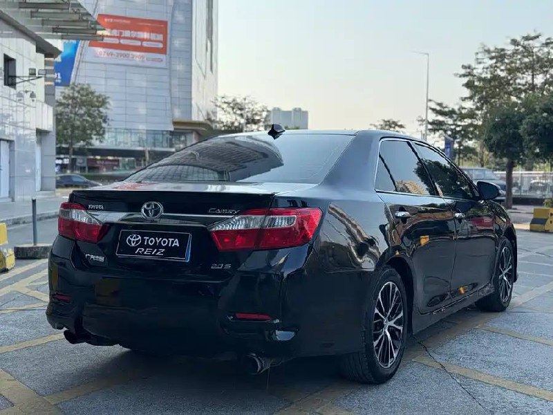 <b>Toyota Camry</b>, 2012

1 760 000 р.

120 000 км

• Двигатель: 2.0л
• Топливо: бензин
• Привод: передний
