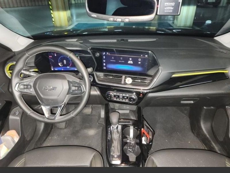 <b>Chevrolet Trax</b>, 2023

1 833 230 р.

25 677 км

• Двигатель: 1.199л
• Топливо: бензин
• КПП: автомат
