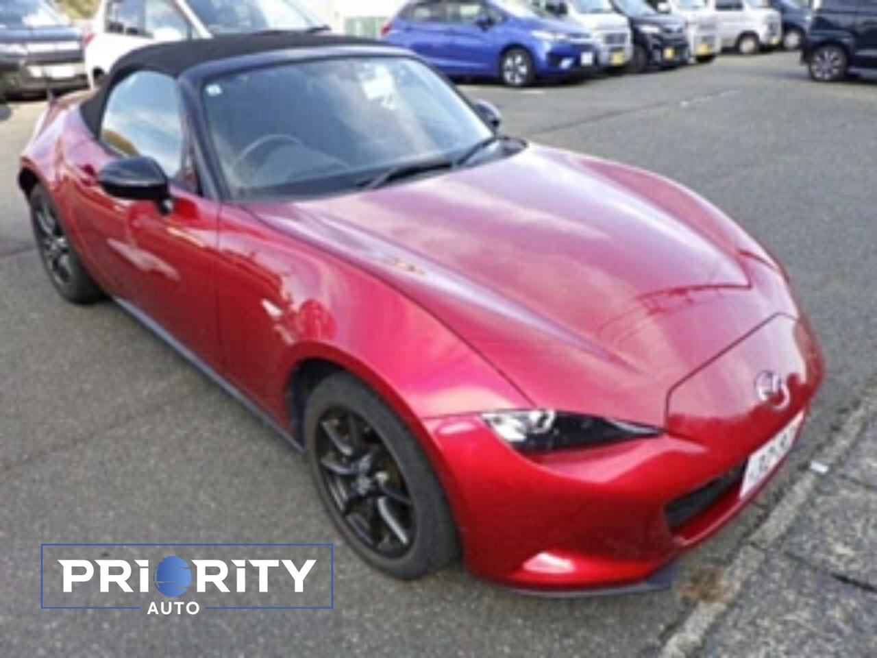 <b>Mazda Roadster</b>
