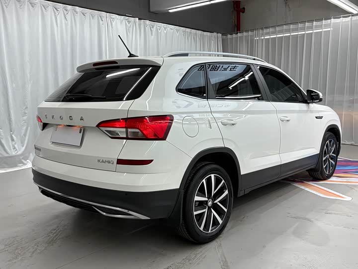 <b>Skoda Kamiq</b>, 2021

2 250 000 ₽

30000-60000 км

• Двигатель: 1.5л
• Топливо: бензин
• КПП: автомат
• Привод: передний
• Кузов: кроссовер
