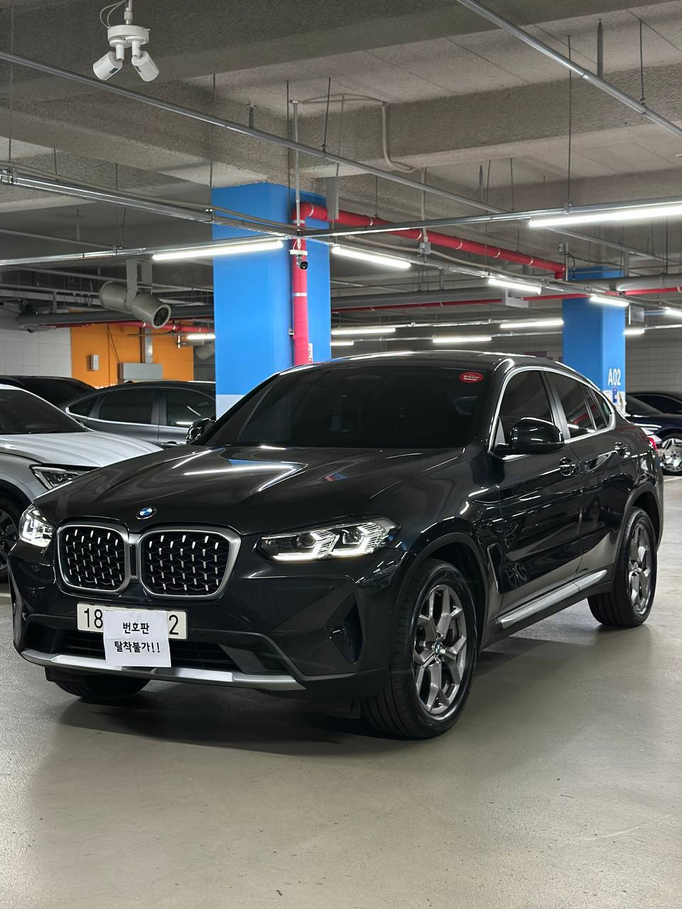 📎🤙🤙🤙🤙🤙🤙🤙📎
**BMW X4 2022
**
**Что по характеристикам:**

• Двигатель: 2.0 бензин, полный привод
• Пробег: 25 000 км
• Комплектация: есть все необходимое — электропривод сидений, большая мультимедиа, множество электронных помощников, кожаный салон 

🧷💰💰💰🧷
**
5,12 млн ₽ — «под ключ» до Москвы

**📎🥊📎Бытует мнение, что BMW без M-пакета — деньги на ветер…

Мы с этим не согласны: недавно снимали X5 в комплектации X-Line — пневмоподвеска, панорама, комфортные сиденья, подогревы, обдувы — и при этом на несколько миллионов дешевле, чем M-пакет, а по опциям даже лучше!

То же самое с этой BMW X4: за 5 млн клиент получил красивую коричневую кожу, электросиденья, подогрев руля, адаптивный круиз. Так что если не нашли M-пакет — смело смотрите X-Line, отличные варианты тоже бывают ☺️

__Хотите такой же? Пишите👇__

Telegram → @ai_AutoMSK
WhatsApp → wa.me/79259078545
📞 +7 926 220-24-71