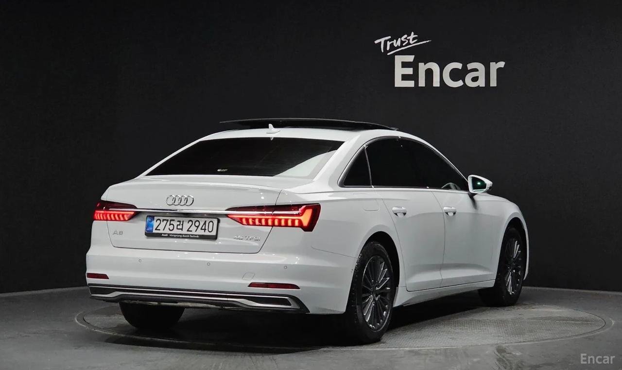 <b>Audi A6 45 TFSI</b>

5 482 037 ₽

11295 км
Цвет: белый

• Двигатель: 1.984л
• Топливо: бензин
