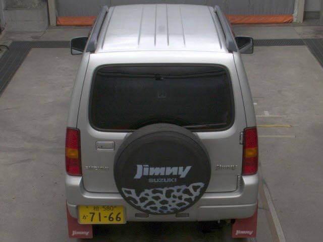 <b>SUZUKI JIMNY</b>, 2012

730 000 ₽

69 000 км

• Двигатель: 0.66л
• КПП: автомат
• Привод: полный
