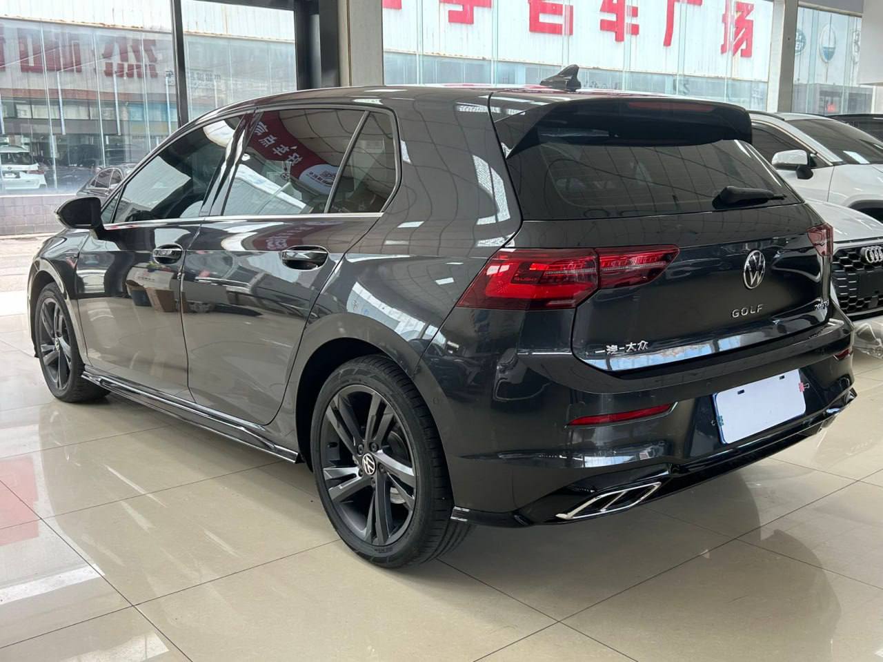 <b>Volkswagen Golf</b>, 2021

2 020 000 ₽

49100 км

• Двигатель: 1.4л
• Топливо: бензин
• КПП: робот
• Привод: передний
• Кузов: хэтчбек
