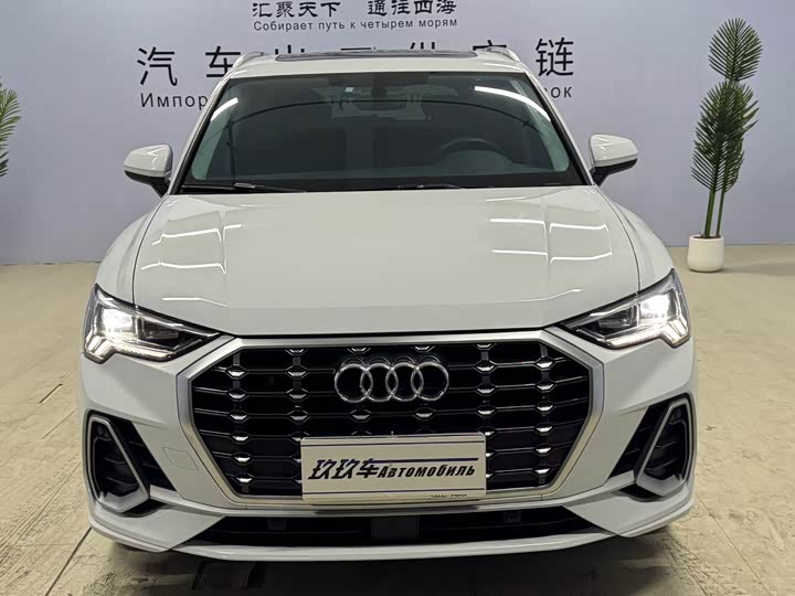 <b>Audi Q3</b>, 2022

3 155 000 р.

20 000 км

• Двигатель: 1.4л
• Топливо: бензин
• КПП: робот
• Привод: передний
