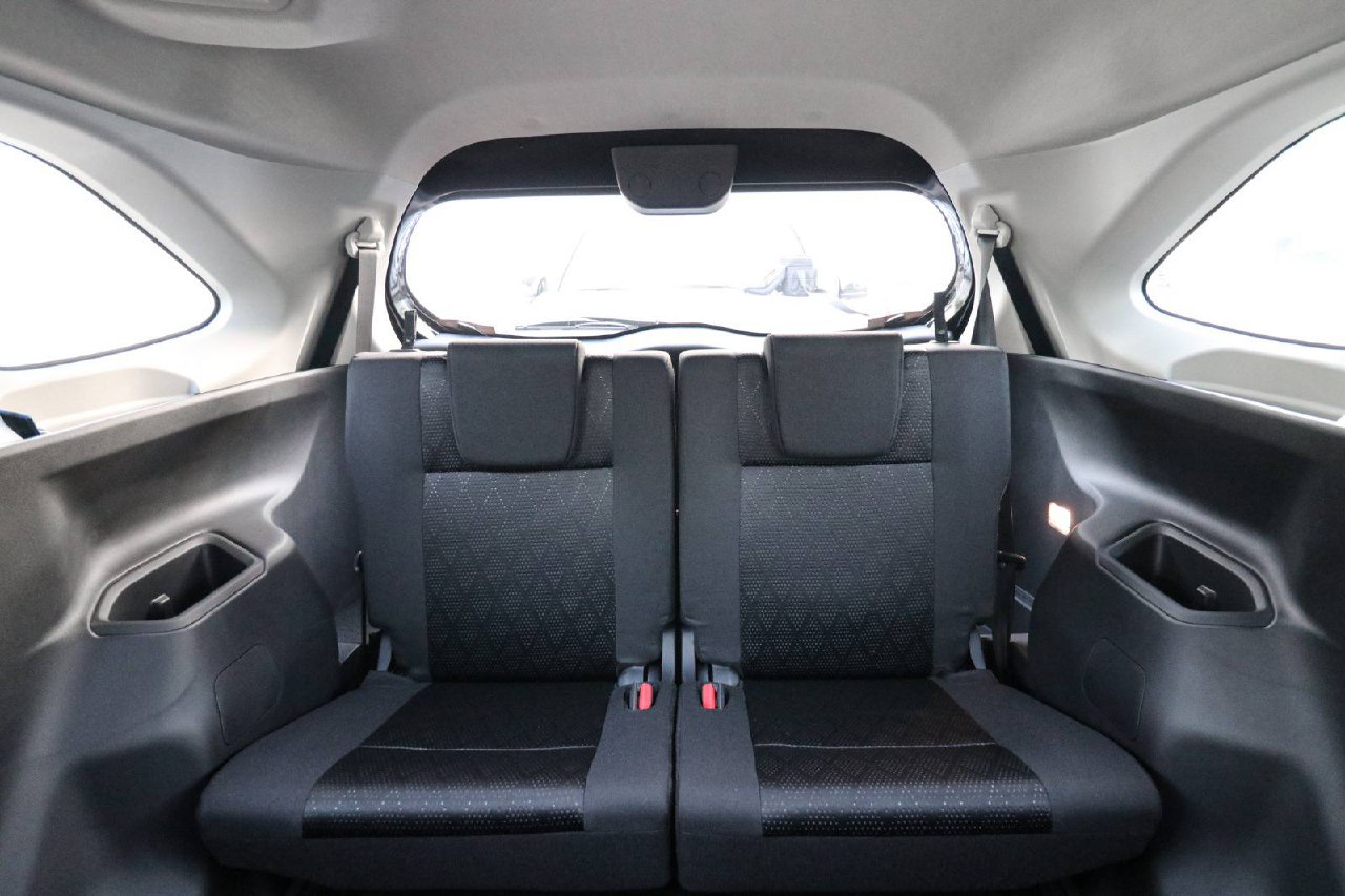 <b>Toyota Veloz</b>, 2025

2 839 000 р.

• Двигатель: 1.5л
• Топливо: бензин
• КПП: вариатор
• Привод: передний
