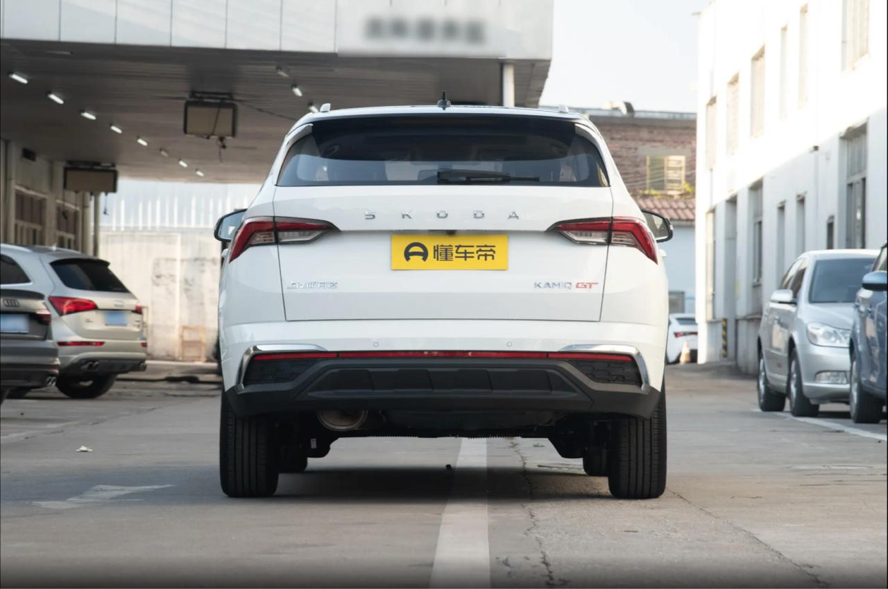 <b>Skoda Kamiq GT</b>, 2025

2 199 000 ₽

• Двигатель: 1.5л
