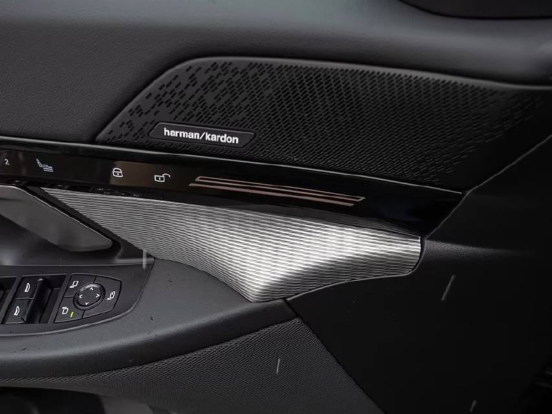 <b>BMW 520d Touring</b>, 2024

7 390 000 ₽

37 500 км

• Двигатель: 2.0л
• Топливо: дизель
• Привод: полный
• Кузов: универсал
