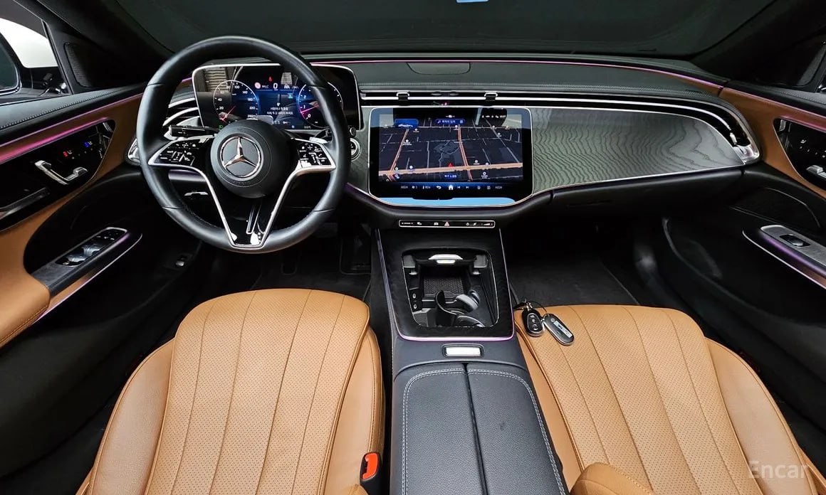 <b>Mercedes-Benz E200 Avantgarde</b>, 2024

6 190 000 ₽

25 800 км

• Двигатель: 2.0л
• Топливо: бензин
• Привод: задний
