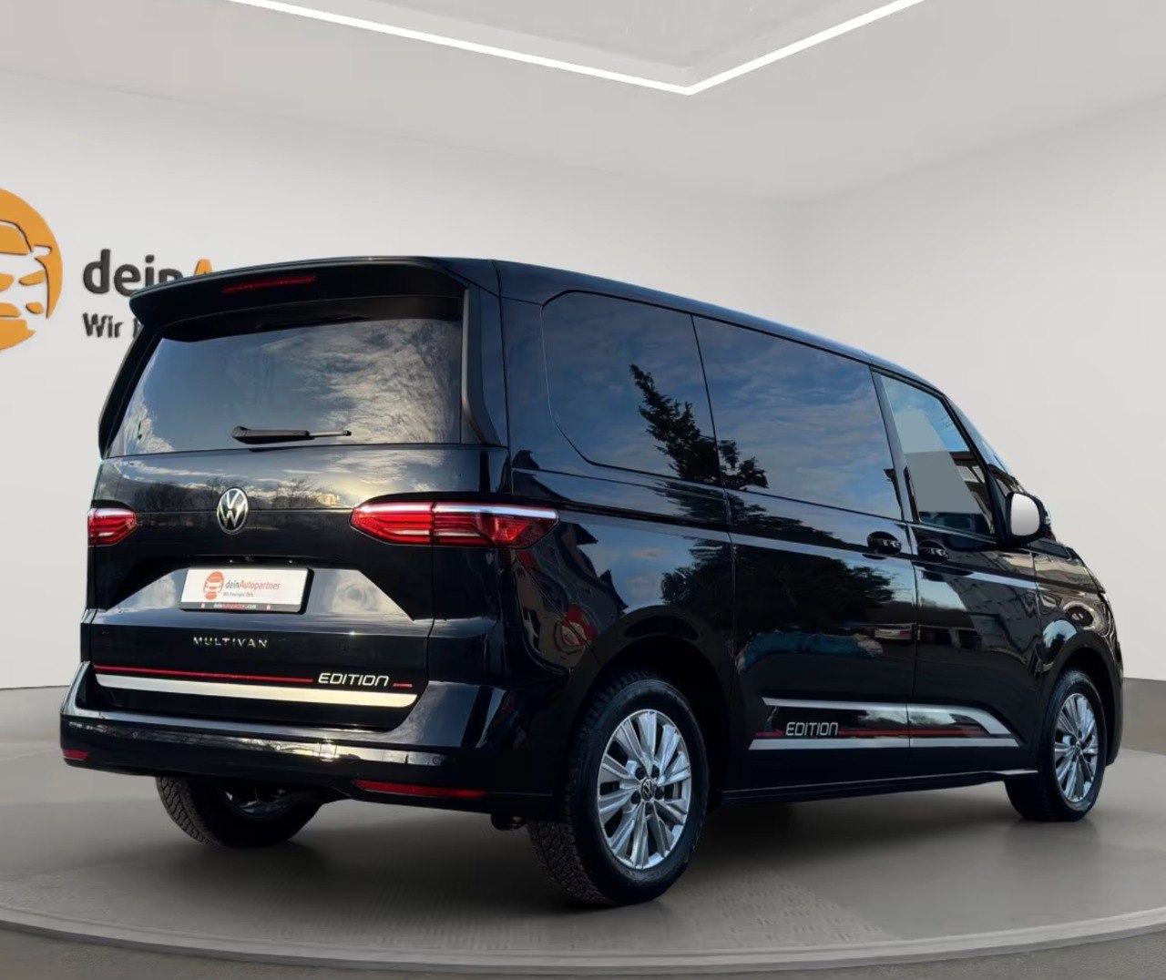 <b>Volkswagen Multivan T7</b>, 2022

5 390 000 ₽

42 000 км

• Двигатель: 2.0л
• Топливо: дизель
• Привод: передний
