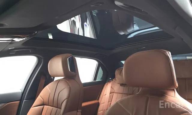 <b>BMW 740D M Sport xDrive</b>, 2024

12 890 000 ₽

11 400 км

• Двигатель: 3.0л
• Топливо: бензин
• Привод: полный
• Кузов: седан
