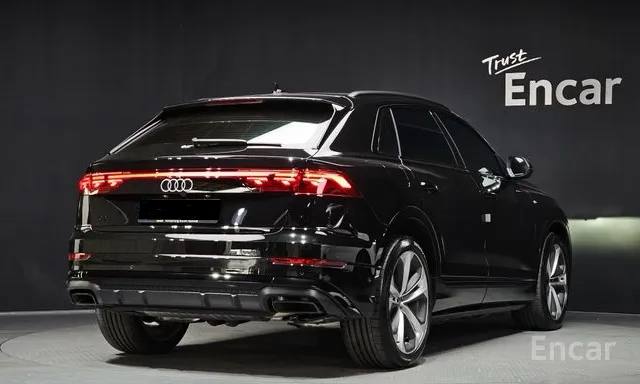 <b>Audi Q8 55 TFSI Quattro</b>, 2025

12 390 000 ₽

7 500 км

• Двигатель: 3.0л
• Топливо: бензин
• Привод: полный
