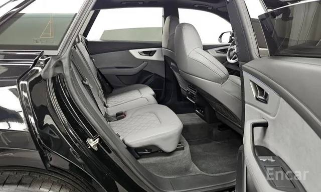 <b>Audi Q8 55 TFSI Quattro</b>, 2025

12 390 000 ₽

7 500 км

• Двигатель: 3.0л
• Топливо: бензин
• Привод: полный
