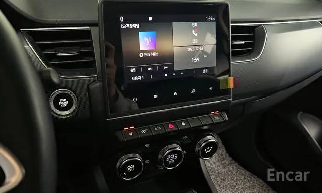 <b>Renault Korea XM3</b>, 2022

1 814 000 р.

47 354 км

• Двигатель: 1.3л
• Топливо: бензин
