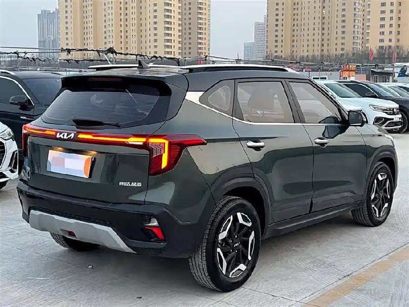 <b>KIA Seltos</b>, 2023

2 289 000 р.

6 068 км

• Двигатель: 1.5л
• Топливо: бензин
• КПП: вариатор
• Привод: передний
• Кузов: кроссовер
