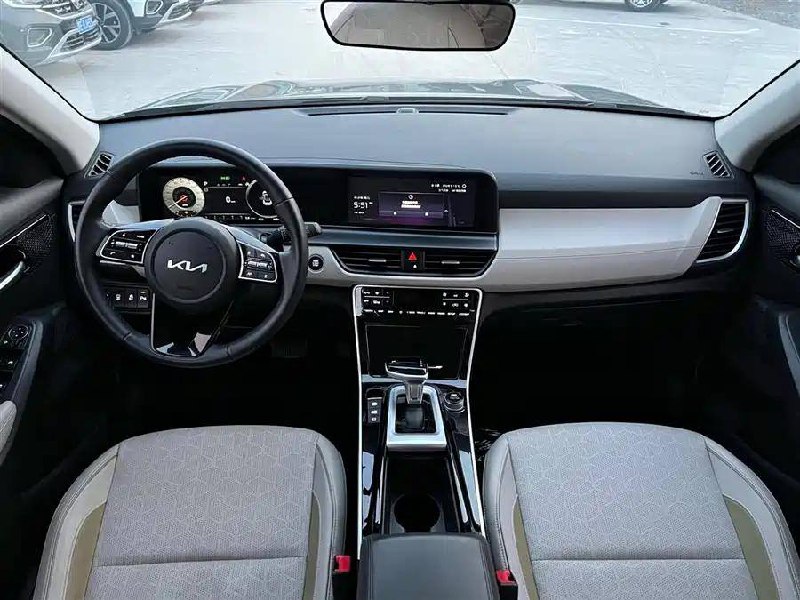 <b>KIA Seltos</b>, 2023

2 289 000 р.

6 068 км

• Двигатель: 1.5л
• Топливо: бензин
• КПП: вариатор
• Привод: передний
• Кузов: кроссовер
